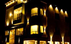 Hotel R Inn