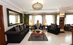 Townhouse OAK Makati Manila Near PNR Pasay Evangelista formerly VIP Suites