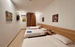 City Stay Kuching @ 210 Triple beds (W Smart TV)