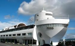 Cruise Hotel