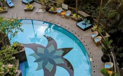 Courtyard Bandung Dago