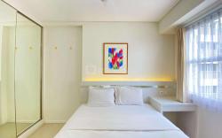 Minimalist Spacious 1BR at Parahyangan By Travelio