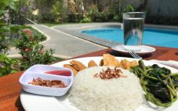 Exceptional 3brd with pool and breakfast 
