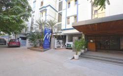 Monday Hotels HITEC City
