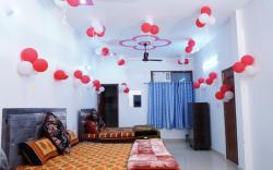 Roop Niwas 