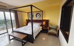Sunset View Honeymoon Suite at Gold Coast Morib