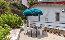 StayVista at Teal Cottage