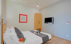 OYO Townhouse 1012 G-Cloud