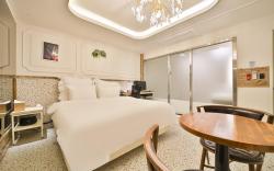 Hotel February Dongdaegu Station