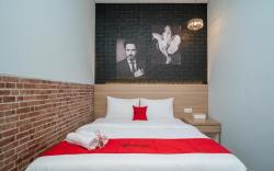 RedDoorz @ Golden Averis Cibuluh Bogor