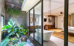 SeaForest Hotel by Haviland