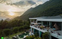 Floating Mountain Villa (3 Bedrooms)