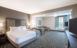 La Quinta Inn & Suites by Wyndham San Marcos Outlet Mall