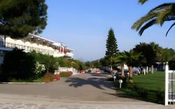 Lintzi Hotel
