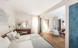 Avra City Boutique Hotel