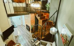Charming split level studio - Heart of Tbilisi