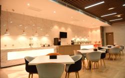 Holiday Inn Express Lhasa Potala Square By IHG