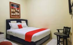 RedDoorz near RS Setiabudi Medan