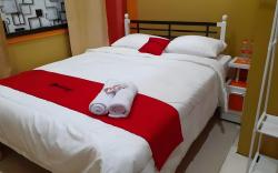 RedDoorz Syariah near Exit Toll Ngemplak Solo