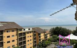 Chill Seaview suite at Gold Coast Morib Resort