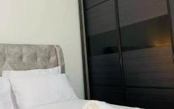 City View 2BR of Dual-Key R&F Princess by ANJU