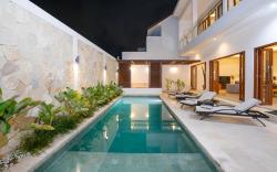 Cosy and Luxurious Villa Sentosa Seminyak 