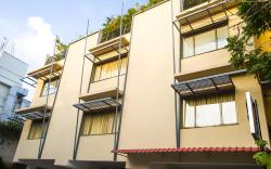 Hotel Dhans