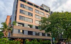 Eutopiq Hotel