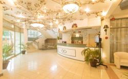 Royal Am Rei Hotel by RedDoorz