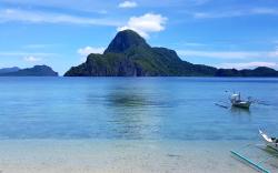 Golden Monkey Beach Hotel