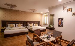 Tripli Hotels Arunoday Palace