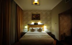 CREEK GATE HOTEL-BAITHANS