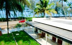 Cherai Natural Beach