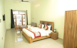 Hotel Ankita River View