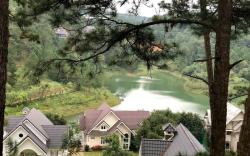 Luxury 6 bedroom villa - Tuyenlam lake view