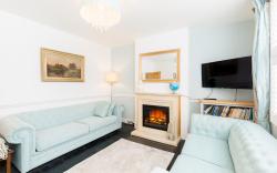 Shakespeare House, Free Parking, Town Centre Location