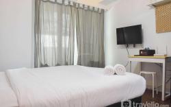 Comfort and Homey Studio at Amethyst By Travelio