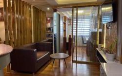 Fully-furnished 1 Bedroom condo with parking space