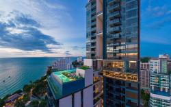 Unique 1-BR w/Seaview Balcony and Onsen in Pattaya