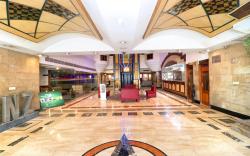 Hotel The Taksonz - Opposite Railway Station