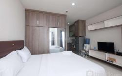 Comfy Studio at Tamansari Semanggi Apt By Travelio