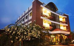 RedDoorz Plus @ Conclave Hotel Davao City