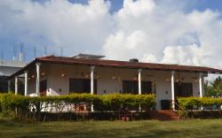 Safariland &  Guest house