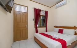 RedDoorz near RS Awal Bros Sudirman Pekanbaru
