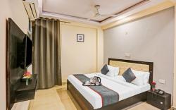 Townhouse Zodiac Near Botanic Garden of Indian Republic