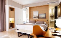 Alexandra Barcelona Hotel, Curio Collection by Hilton