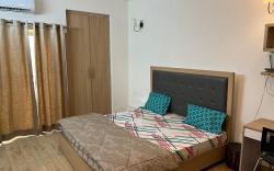 Lovely And Luxury Noida  Studio