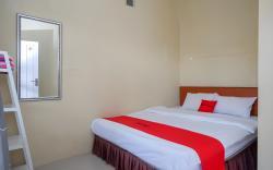 RedDoorz Syariah near Terminal Mendolo Wonosobo 2