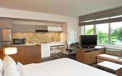 Element Miami International Airport