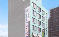 hotel365